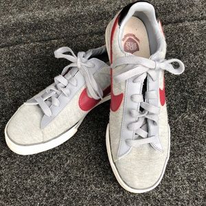 Nike vintage cloth sneakers